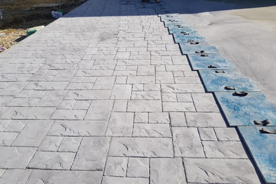 Створення штампованого бетону: технологія роботи